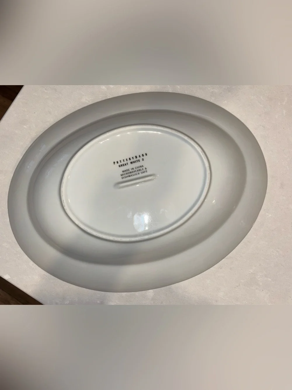 Pottery Barn Great White 2 Oval serving dish (OV13)